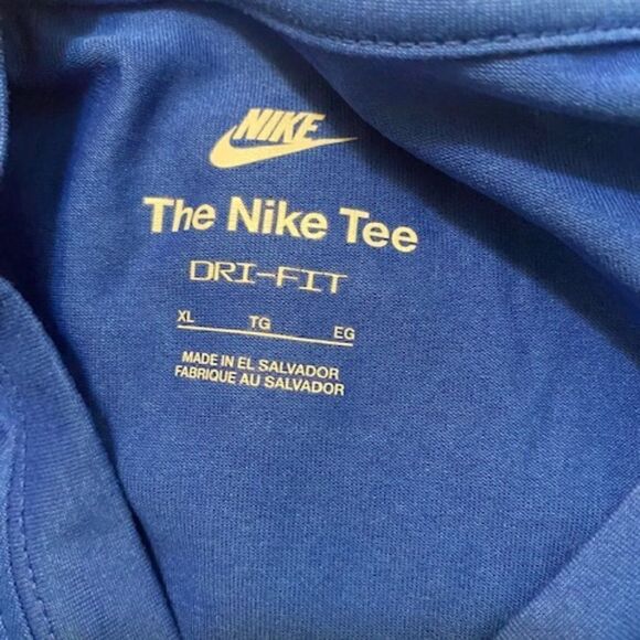 Nike Air Dri-Fit Blue Tee, size XL - Picture 3 of 4